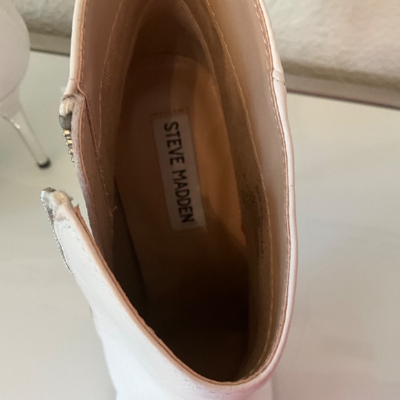NWOB Steve Madden DANYA white leather bootie  boots♥️😍😍😍 size 8 - Picture 10 of 15